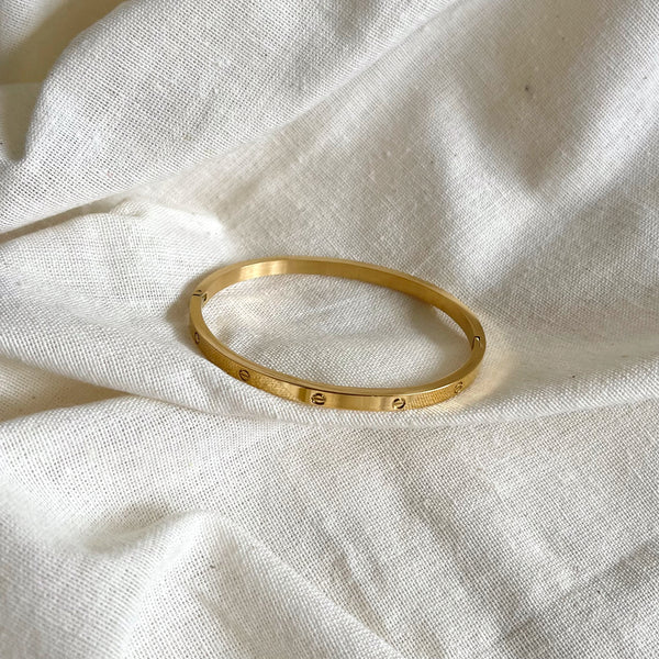 Carina Gold Bangle