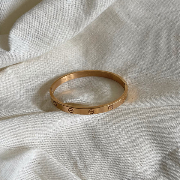 Carina Gold Bangle