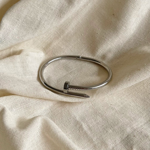 Carina Silver Bangle