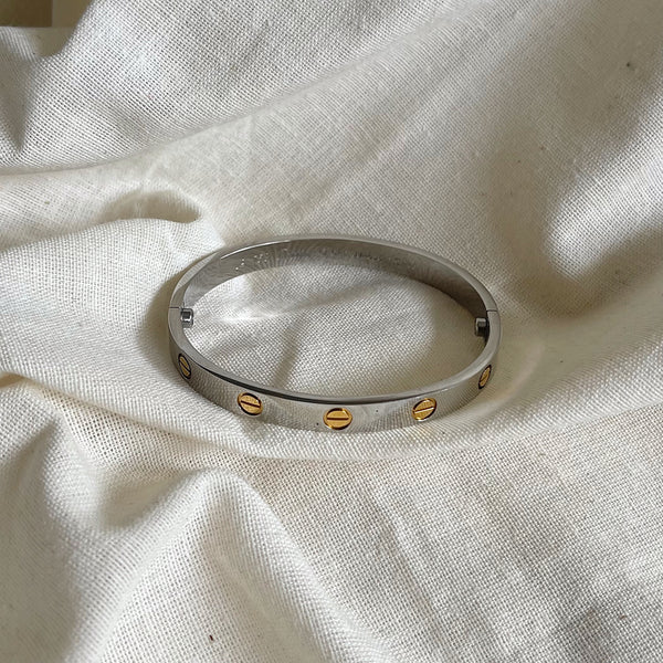 Carina Silver Bangle